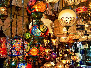 Lining the shops of Old Bazaar of Istanbul are many lamp shops, selling colorful lamps seen throughout Turkey and the Middle East.