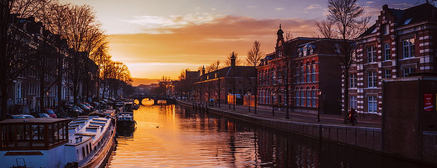 The Keizersgracht in Amsterdam in the evening