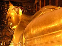 Bangkok's Golden Buddha (&copy; SeaDave, CC-BY-ASA-2.0)