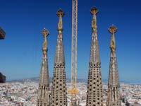 The towers of Barcelona's Sagrada Familia (© Vitbaisa, CC-BY-ASA-4.0).