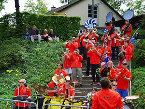A Band cheering for Grand-Prix participants in Bern, Switzerland