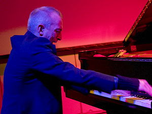Josep-Maria Balanya giving a concert in Bern, Switzerland
