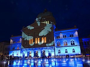 Federal Palace of Switzerland at night, during the Museumsnacht (night of museums) in 2006