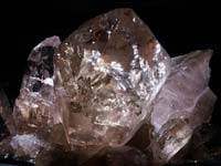 Crystal at the Natural History Museum (© Beat Estermann, CC-BY-ASA-3.0)