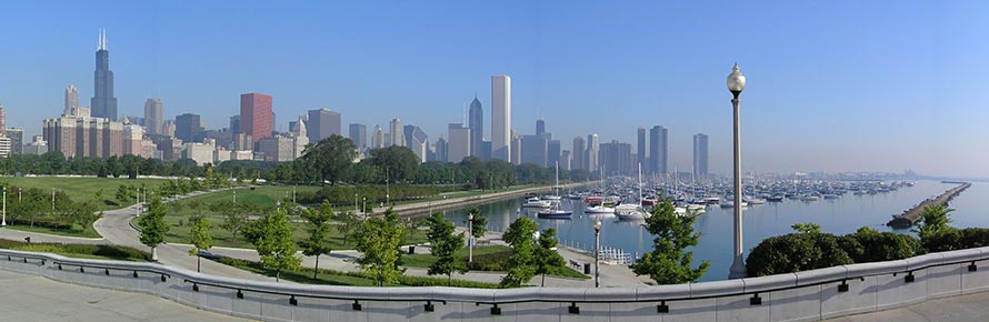 Downtown Chicago's skyline (© Marcin Klapczynski, CC-BY-ASA-3.0)