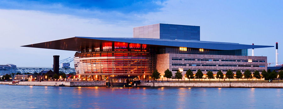 The Copenhagen Opera House (Operaen) in Copenhagen Holmen, Denmark. (© Julian Herzog, CC BY 4.0)