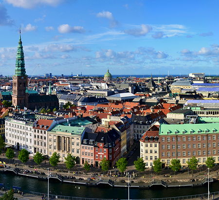 The view of Copenhagen from the Christiansborg castle (© Pudelek, CC BY-SA 4.0)