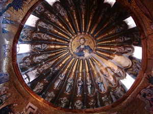Mosaic of Christ Pantocrator, south dome of the inner narthex at the Chora Church in Istanbul (© Neuceu, CC BY 2.5)