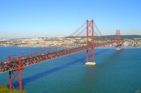 Lisbon's 25 Abril Bridge (© Vitor Oliveira, CC-BY-ASA-2.0)