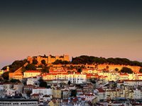 The Castle of St George, Lisbon (© Joaomartinho63, CC-BY-ASA-3.0).