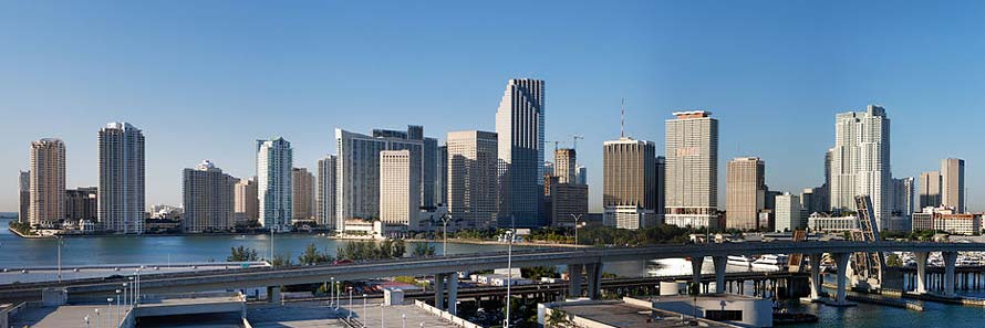 Downtown Miami's skyline (© UpstateNYer, CC-BY-ASA-3.0)