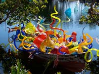 Chuhuly Glass at Fairchild Gardens, Miami (© Karin marie Mansfield, CC-BY-ASA-3.0).