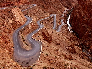 Mountain pass in Dadès Gorges, High Atlas, Morocco (© Rosino, CC BY-SA 2.0)