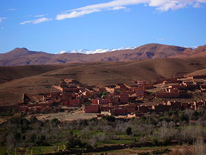 A village in the Dadès Valley, Morocco (© Bernard Gagnon, CC BY-SA 3.0)