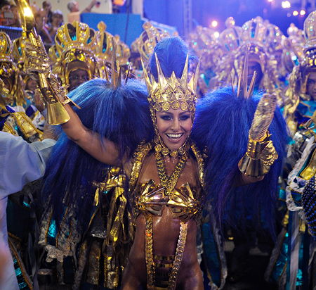 A typical performer of Samba dance