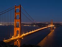 San Fransisco's Golden Gate Bridge at night
